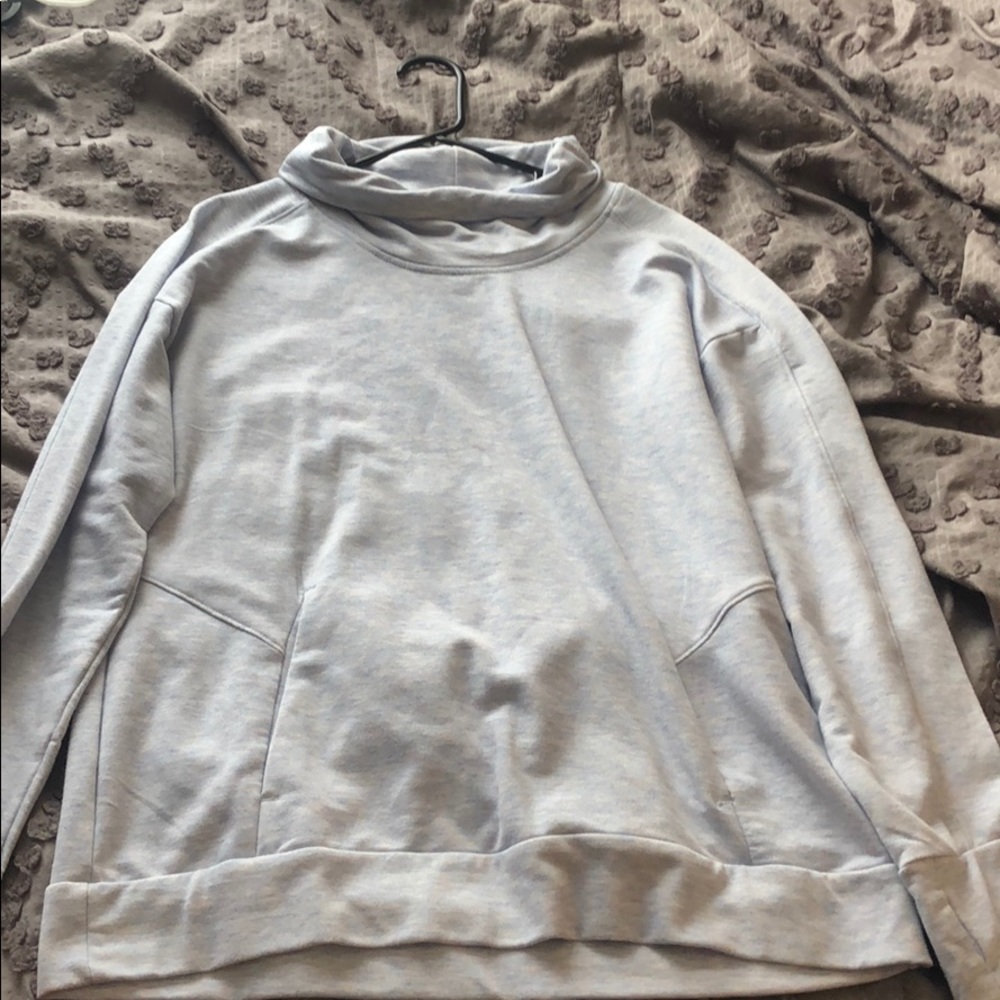 Athletic Pullover